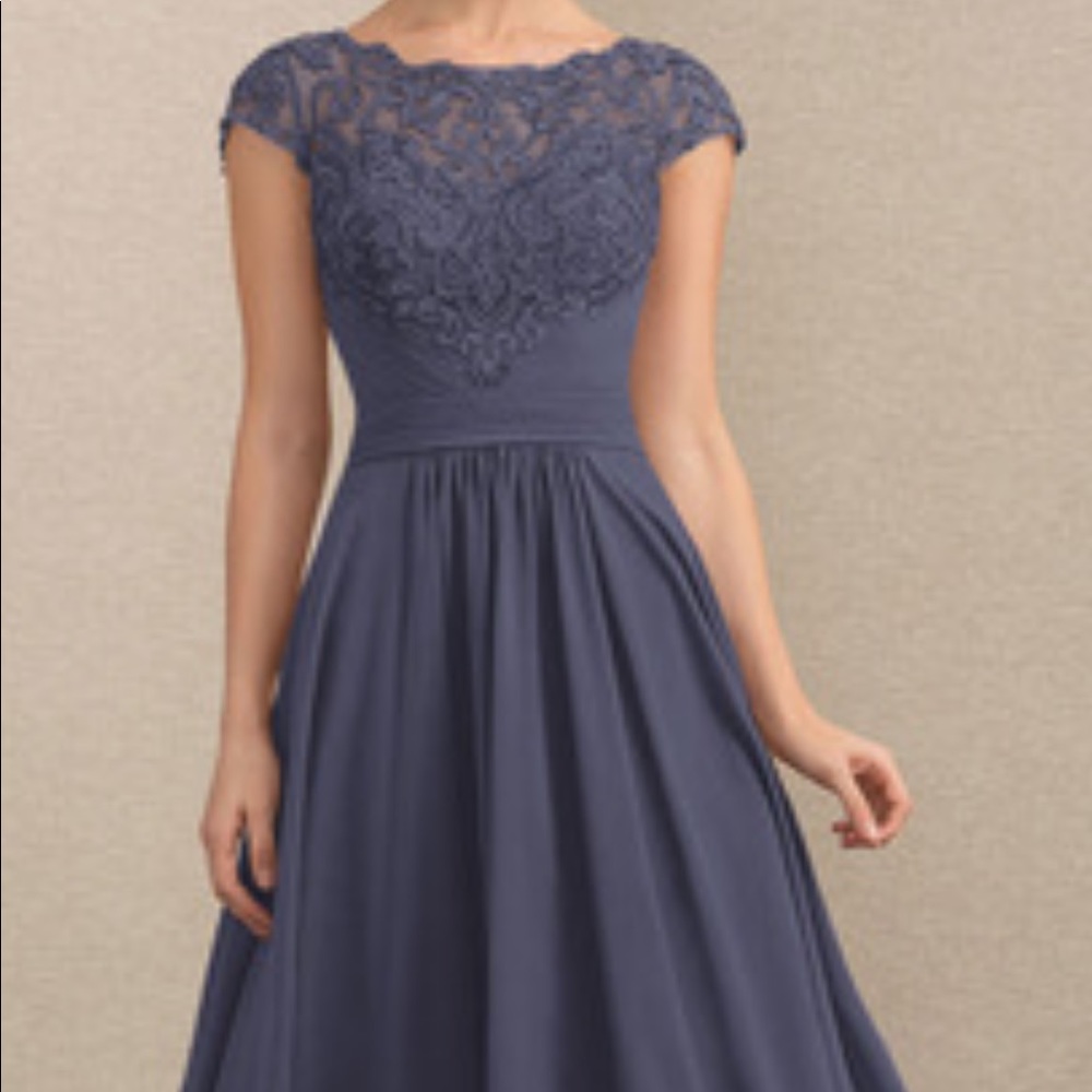A-line asymmetrical scoop neck chiffon lace dress - Stormy NWOT